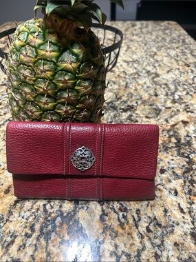 BRIGHTON♥️Red LEATHER tri-fold WALLET with silvertone filigree hardware.